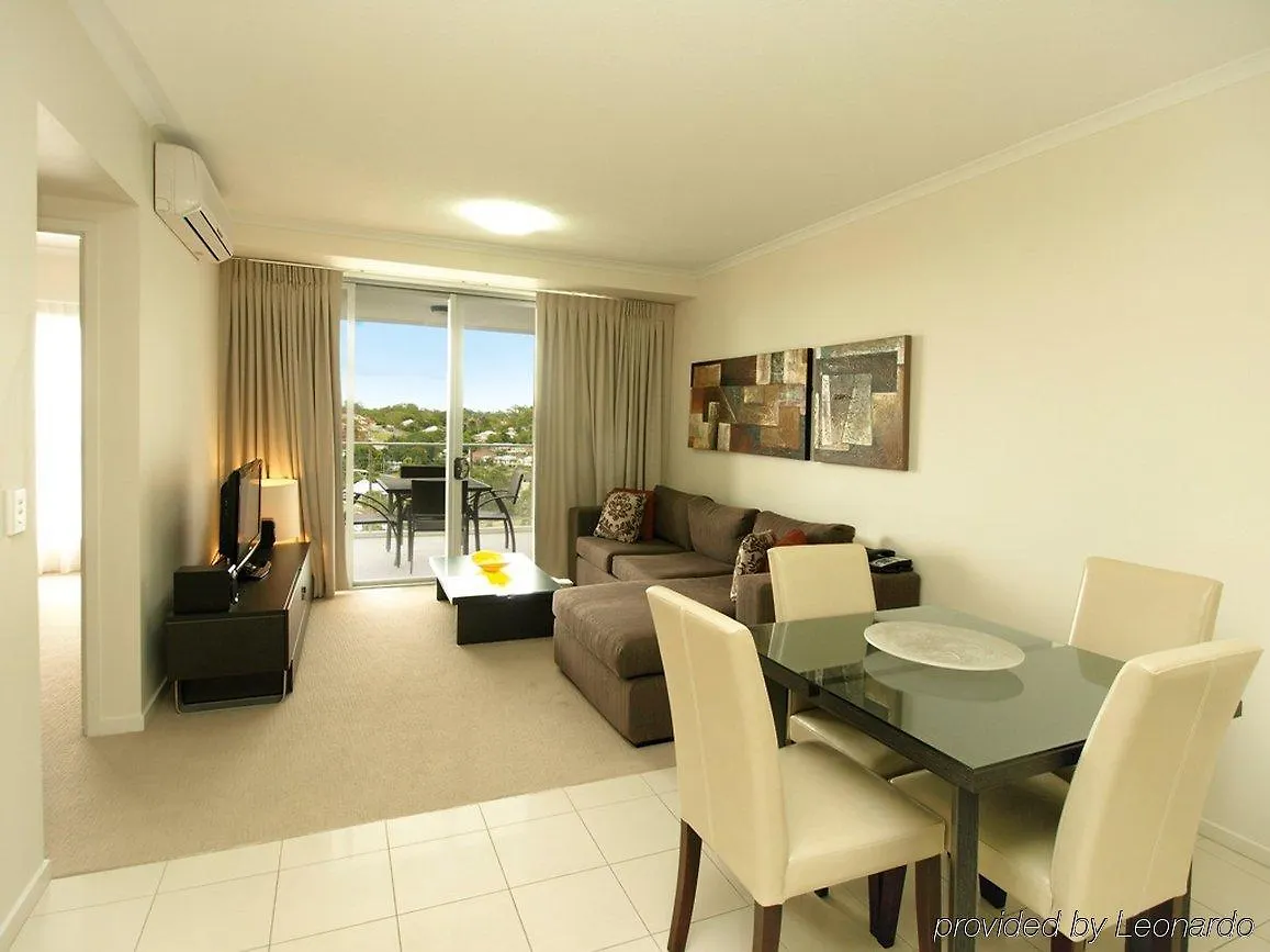 Oaks Ipswich Aspire Suites 4*,
