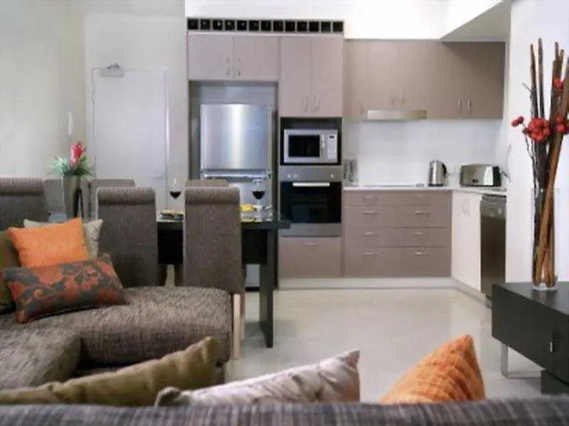 Oaks Ipswich Aspire Suites 4*,